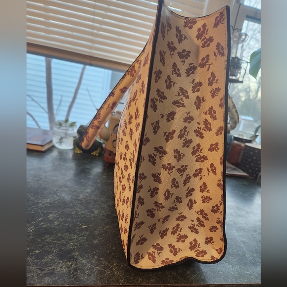 Rebecca Minkoff Medium Tote Bag - Picture 4 of 9